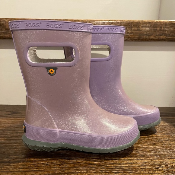 Toddler Bogs Boots - Picture 1 of 6